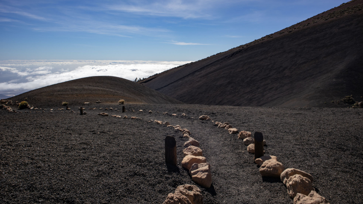 schwarze Mondlandschaft beim Montaña de las Arenas